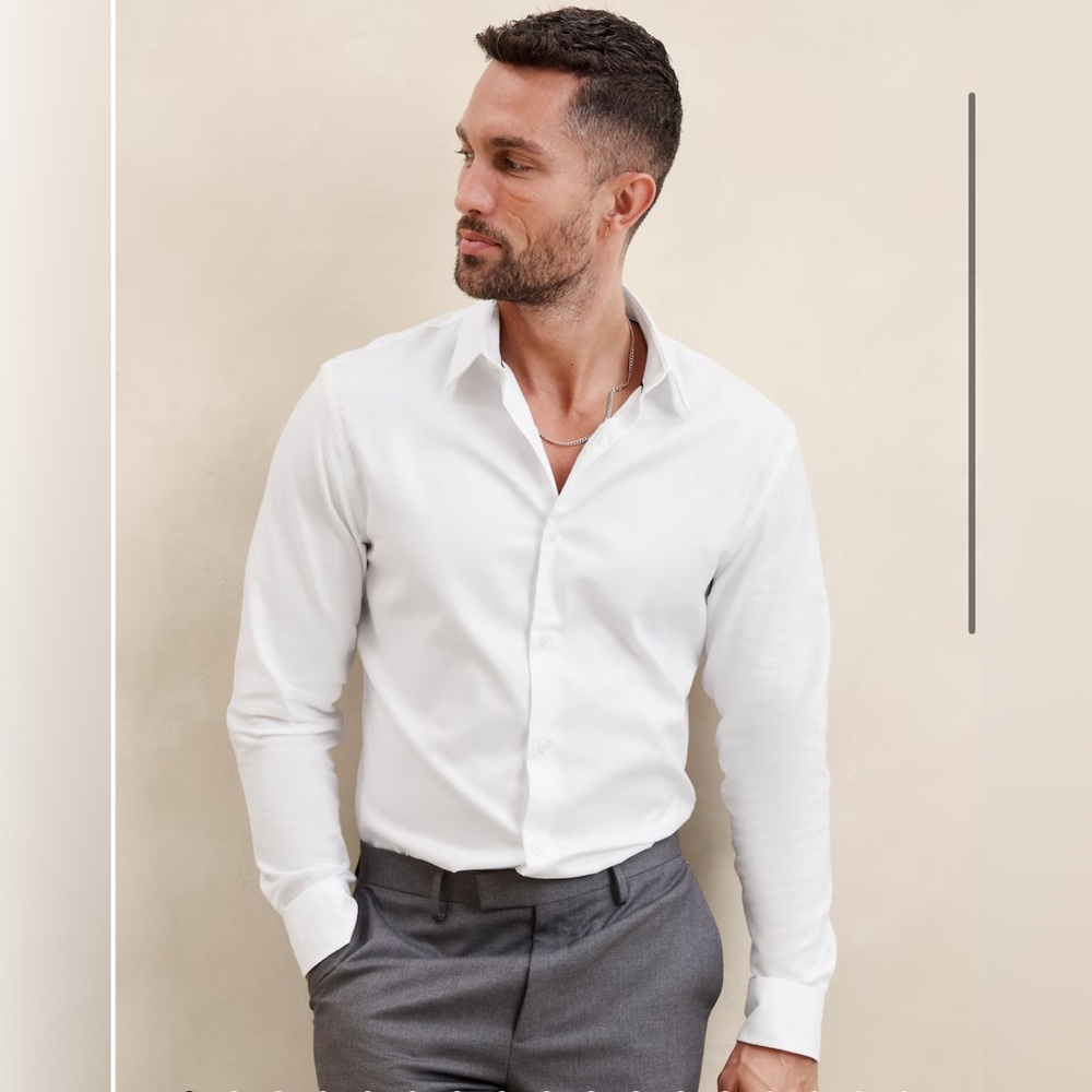 Banana Republic White slim fit men’s button down wrinkle resistant